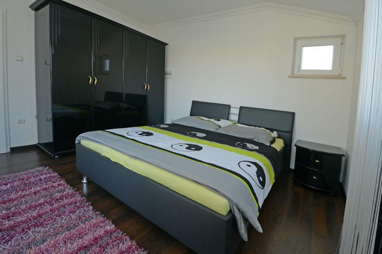 Villa Zare Poreč Buitenkant foto