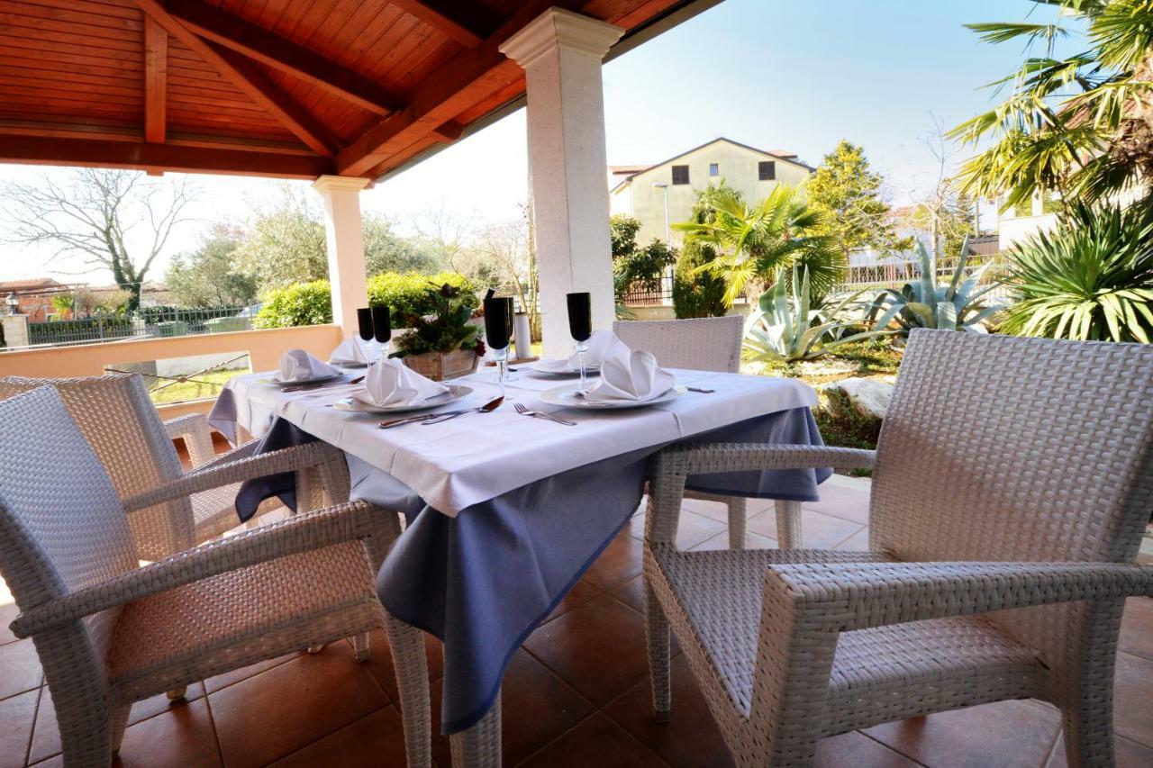 Villa Zare Poreč Buitenkant foto