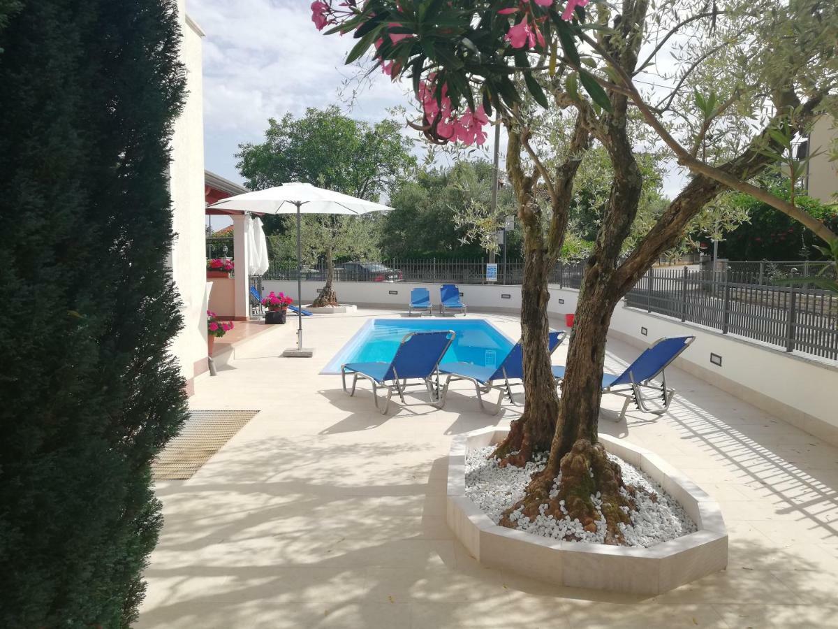 Villa Zare Poreč Buitenkant foto